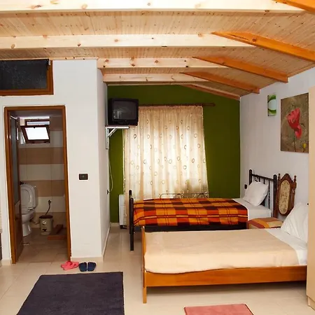 Sofia Casa de hóspedes Voskopojë