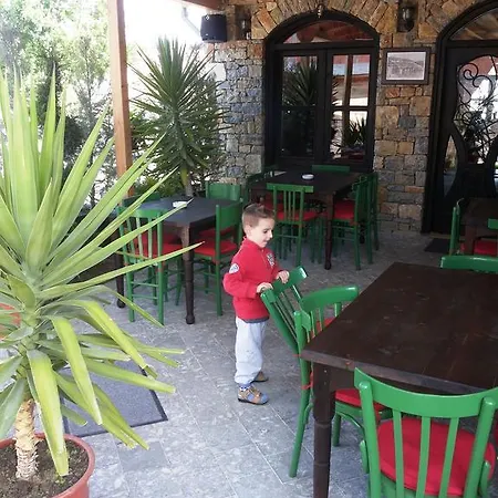 Sofia Casa de hóspedes Voskopojë